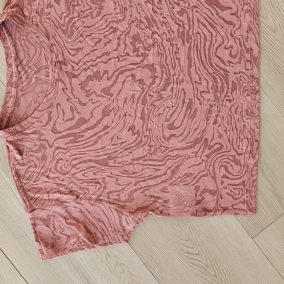 Lululemon Cates Tee Veil Sheer In Spiced Chai, Med *Holes - Read* - Picture 3 of 15